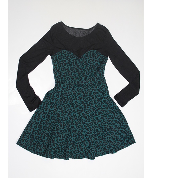 Classis Bodice Solid Dress - Picture 1 of 10